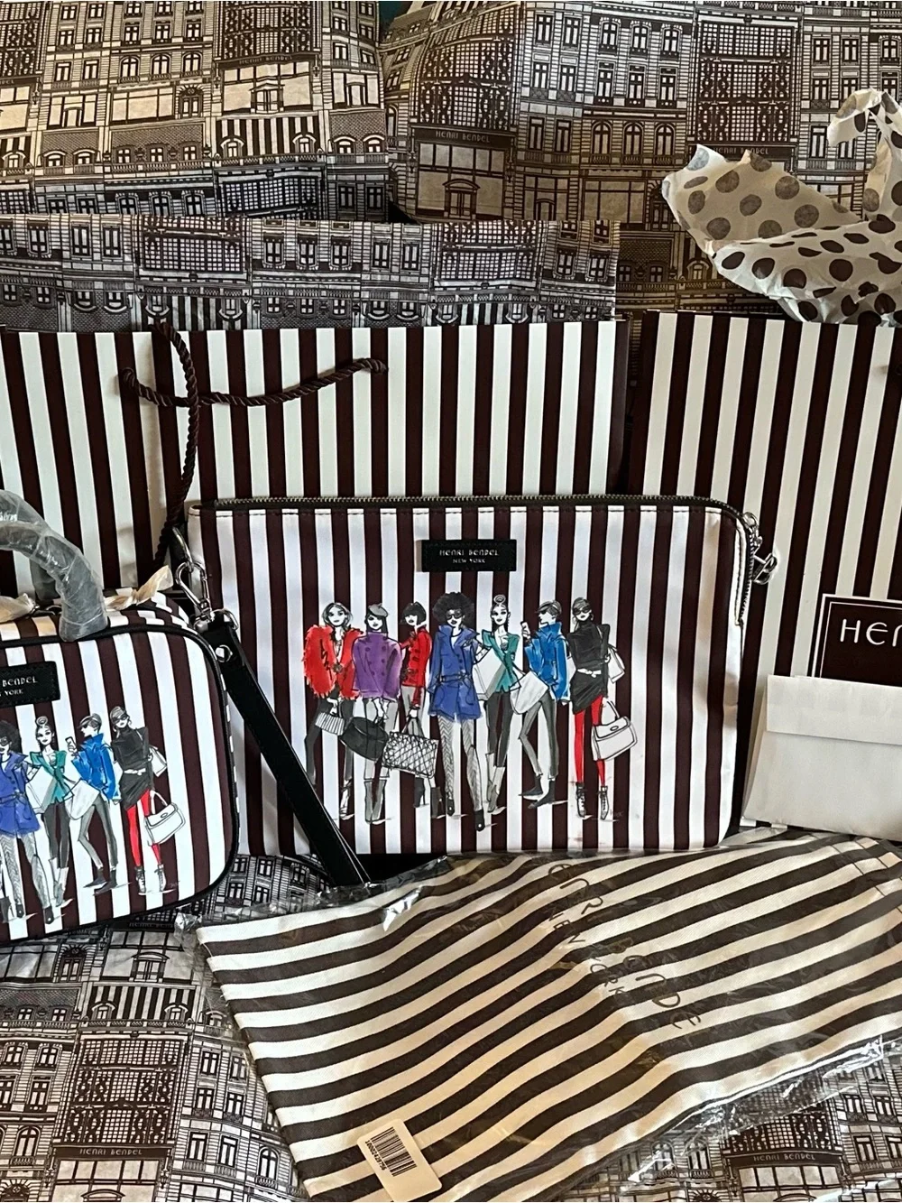 Henri Bendel, Slim Hanging Weekender-Izak Girl Print, Matching Pouch, Toiletry